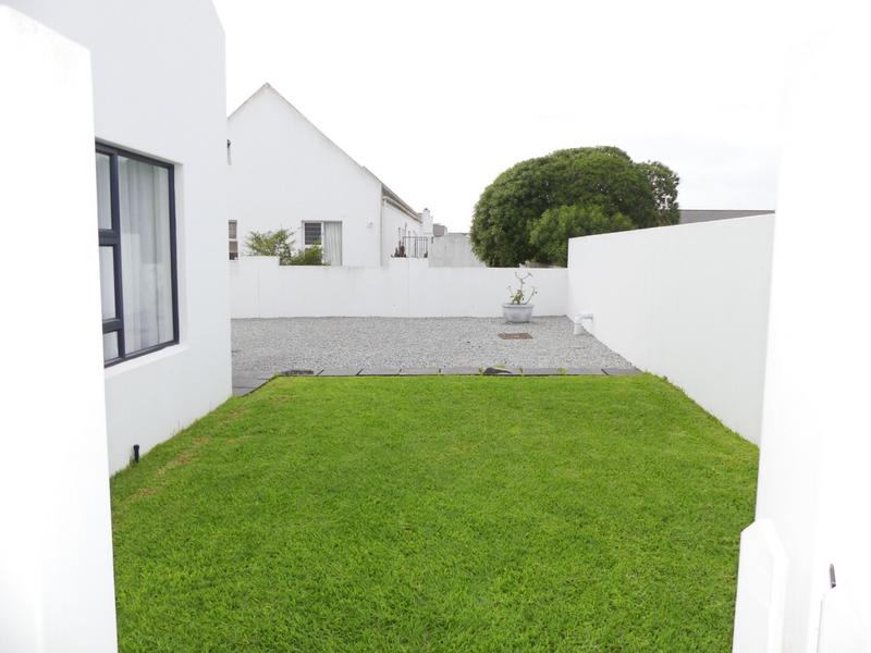 3 Bedroom Property for Sale in Golden Mile Western Cape